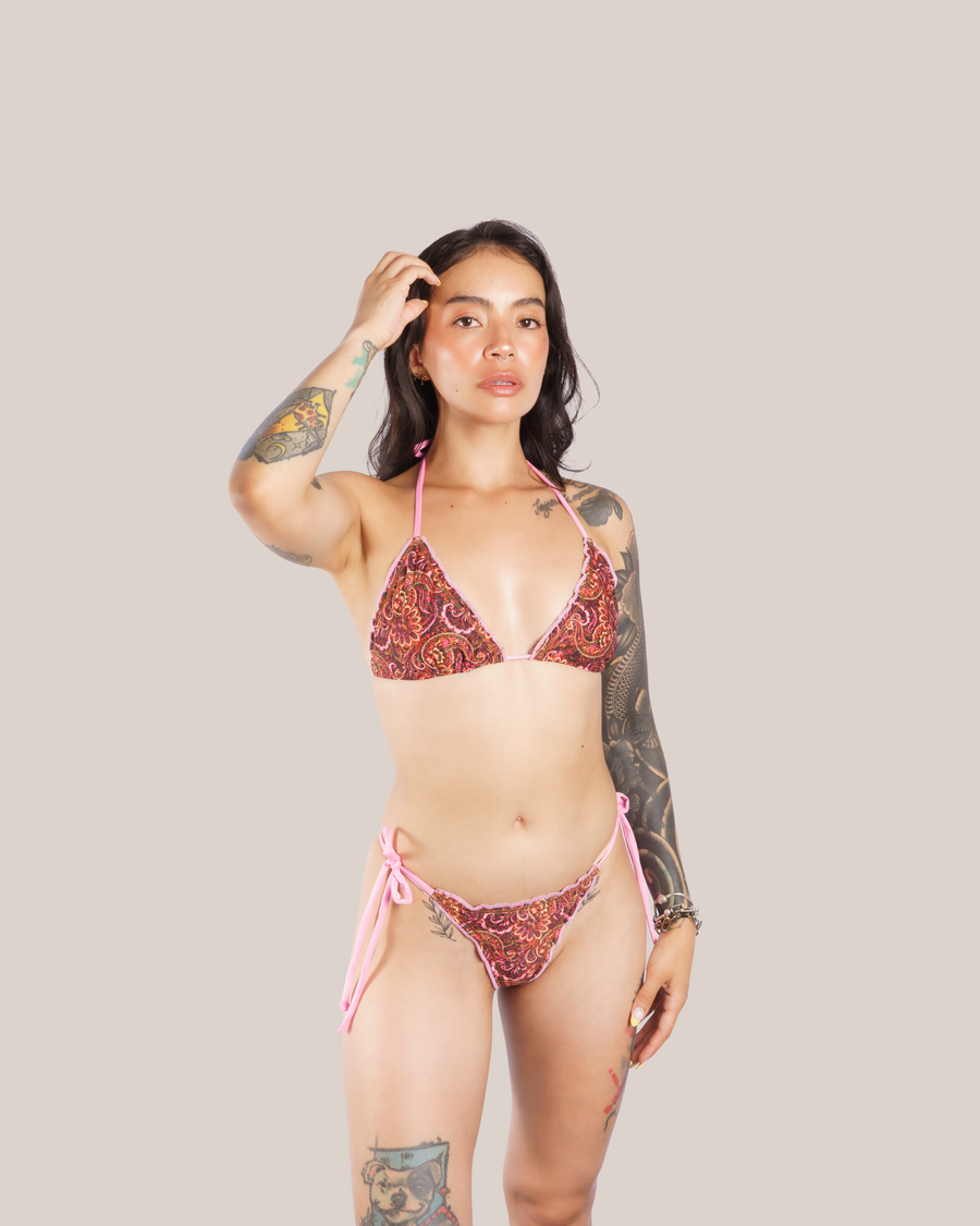 Waves Paisley - Bikini Bottom